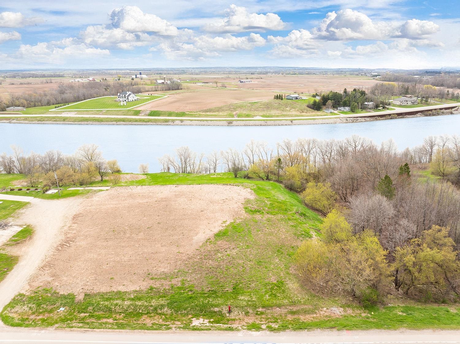 4351 Lost Dauphin Road, Unit 6 Wrightstown, WI 54180 - Photo 6 of 11