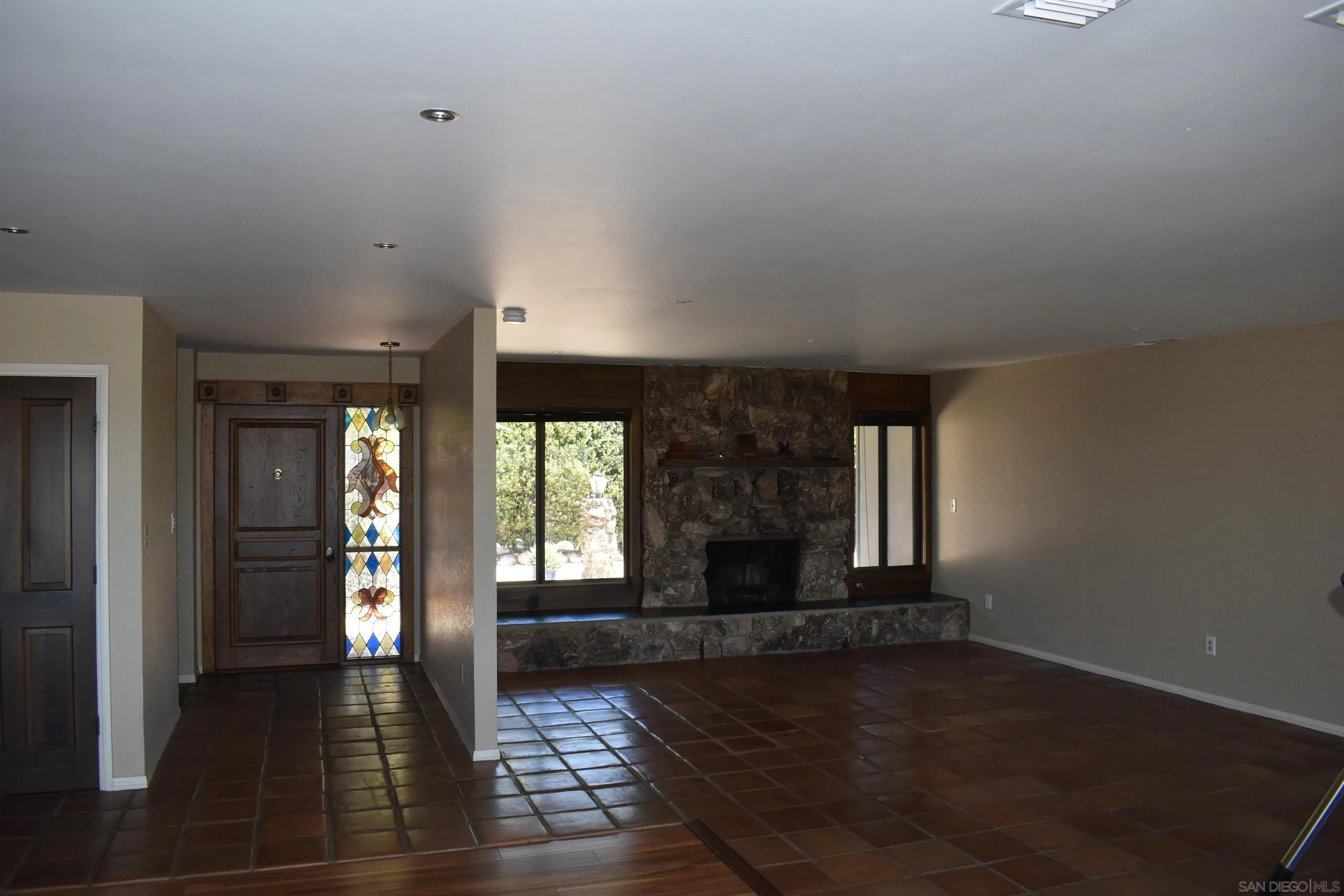 1549 Sleeping Indian Road Fallbrook, CA 92028 - Photo 5 of 22