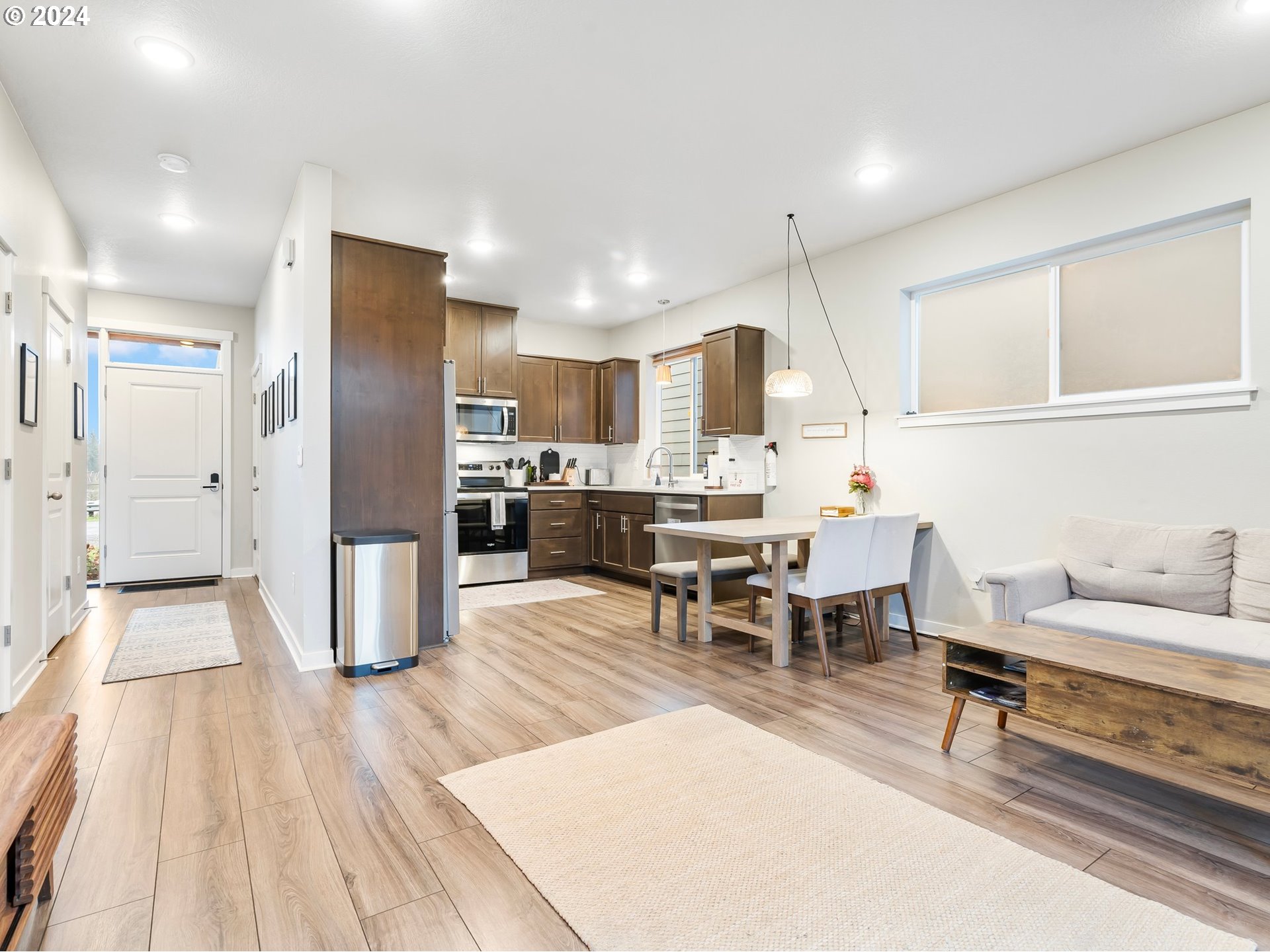 7035 Southeast Alberta Avenue Portland, OR 97206 - Photo 13 of 42