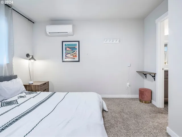 $394,900 | 7035 Southeast Alberta Avenue, Portland, OR 97206