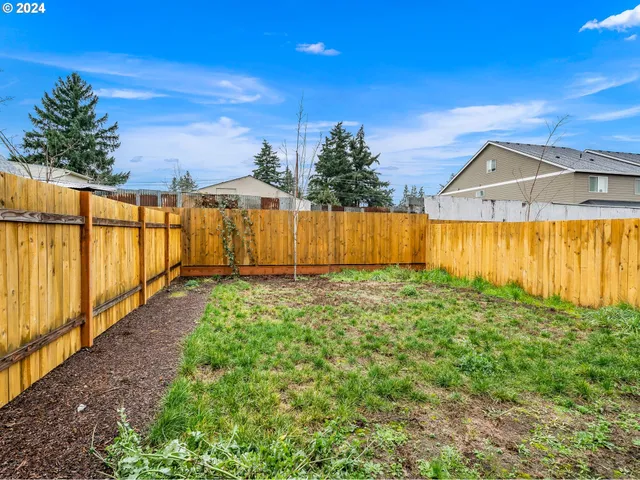 $394,900 | 7035 Southeast Alberta Avenue, Portland, OR 97206
