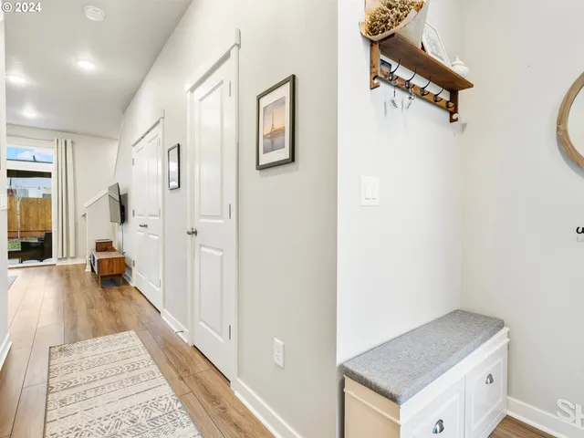 $394,900 | 7035 Southeast Alberta Avenue, Portland, OR 97206