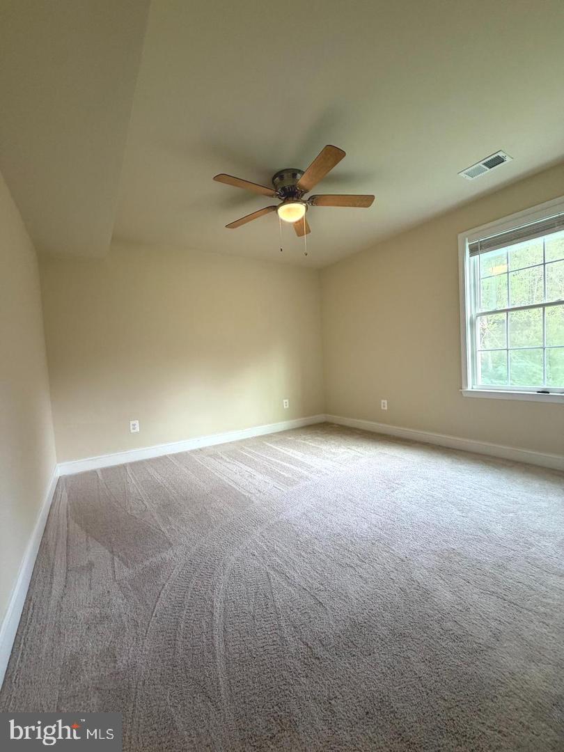 8112 Leland Road Manassas, VA 20111 - Photo 15 of 19 Gallery Image 15