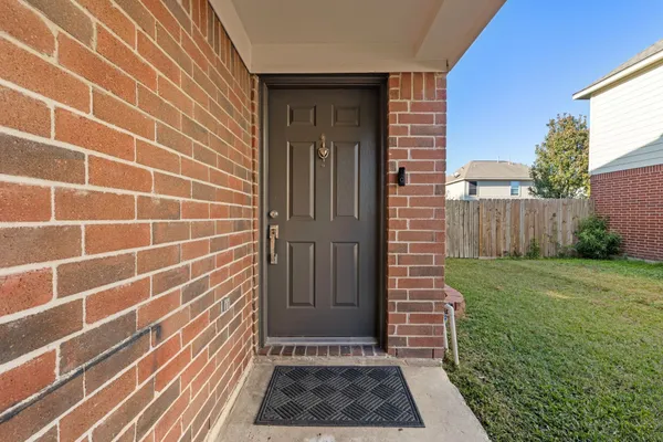 $290,000 | 1207 North Lady Fern Lane, Houston, TX 77073