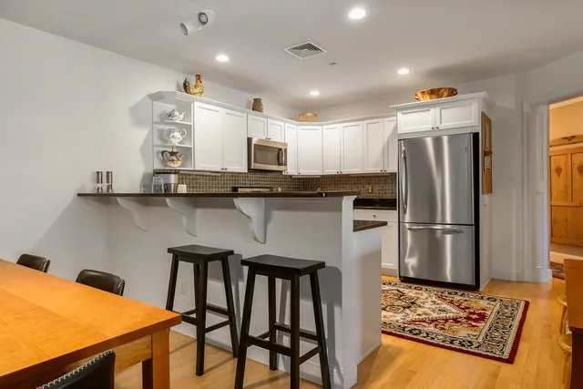 $575,000 | 100 Shepard's Cove Road, Unit F204, Kittery, ME 03904