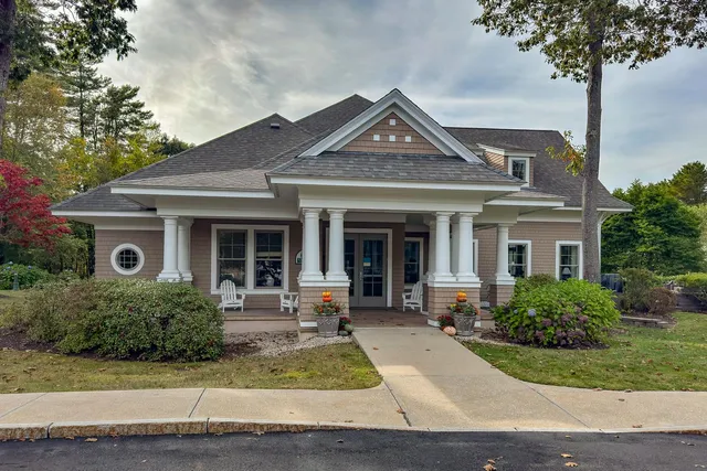 $575,000 | 100 Shepard's Cove Road, Unit F204, Kittery, ME 03904