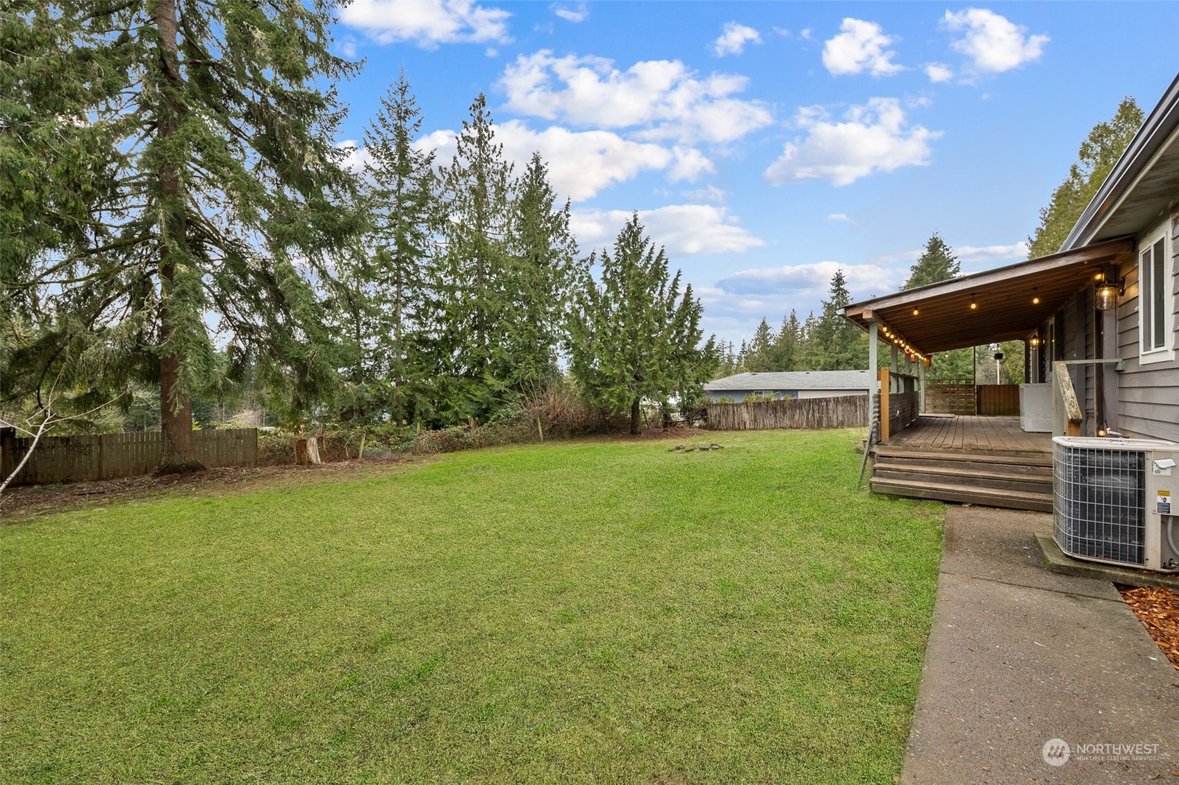 661 Brockway Road Chehalis, WA 98532 - Photo 35 of 40 a front view of a house with a yard