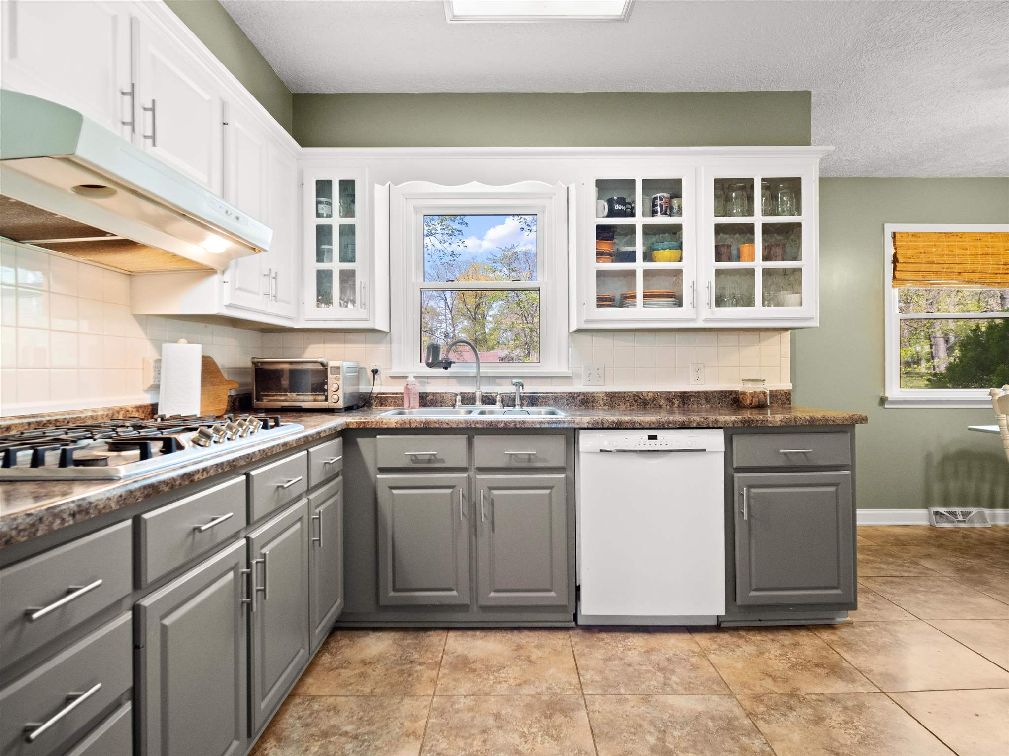 8111 Ravinia Road Fort Wayne, IN 46825 - Photo 10 of 34 Gallery Image 10