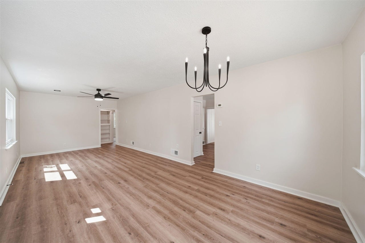 744 Briarcliff Road Jackson, MI 49203 - Photo 8 of 33 Gallery Image 8