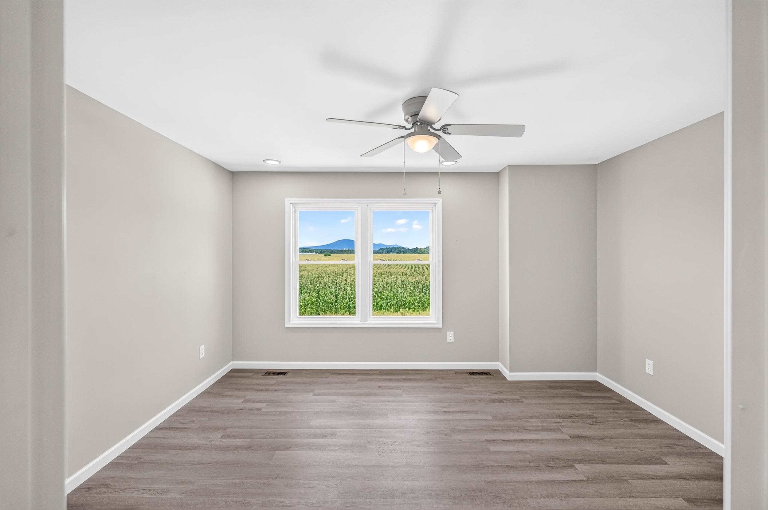 121 21st Street Grottoes, VA 24441 - Photo 32 of 60