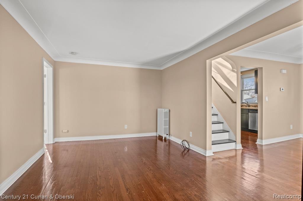 20634 Ridgemont Road Harper Woods, MI 48225 - Photo 5 of 38