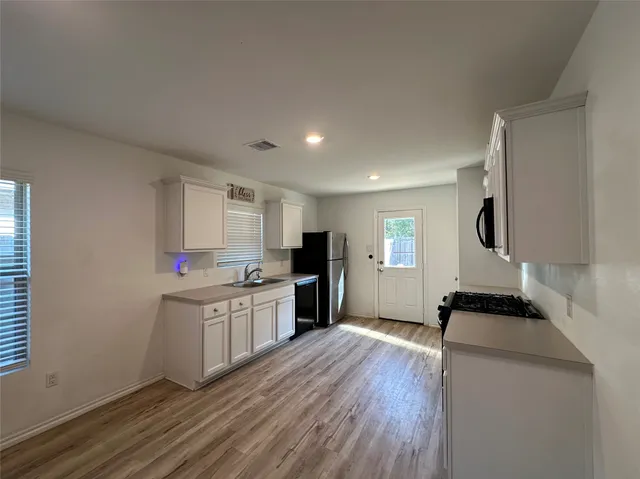 $1,725 | 33516 Orange Maple Way, Pinehurst, TX 77362