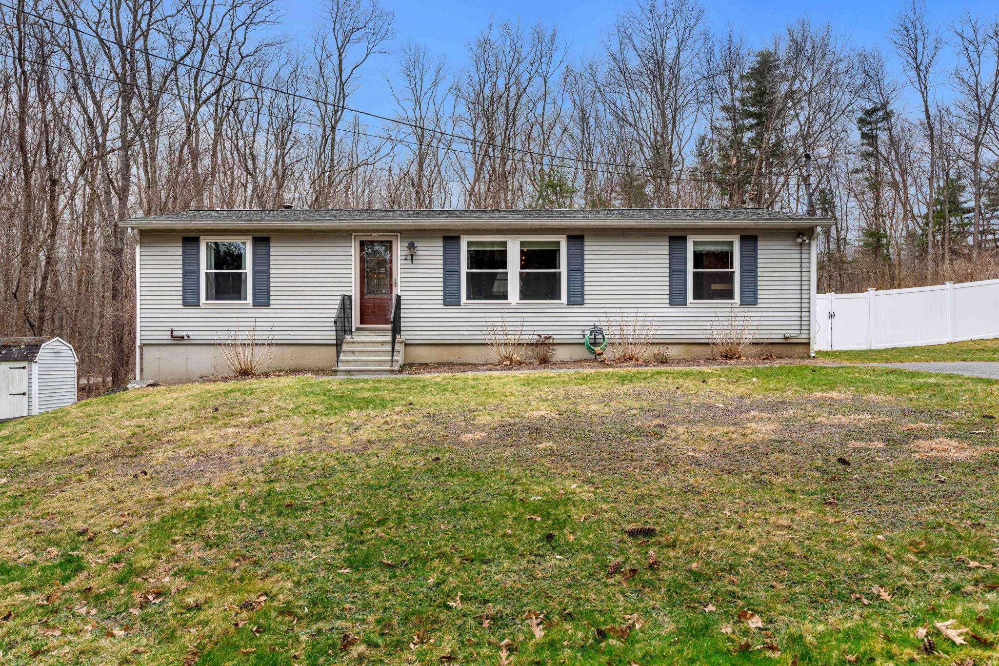 2 Wilkele Road Sandown, NH 03873 - Photo 1 of 40