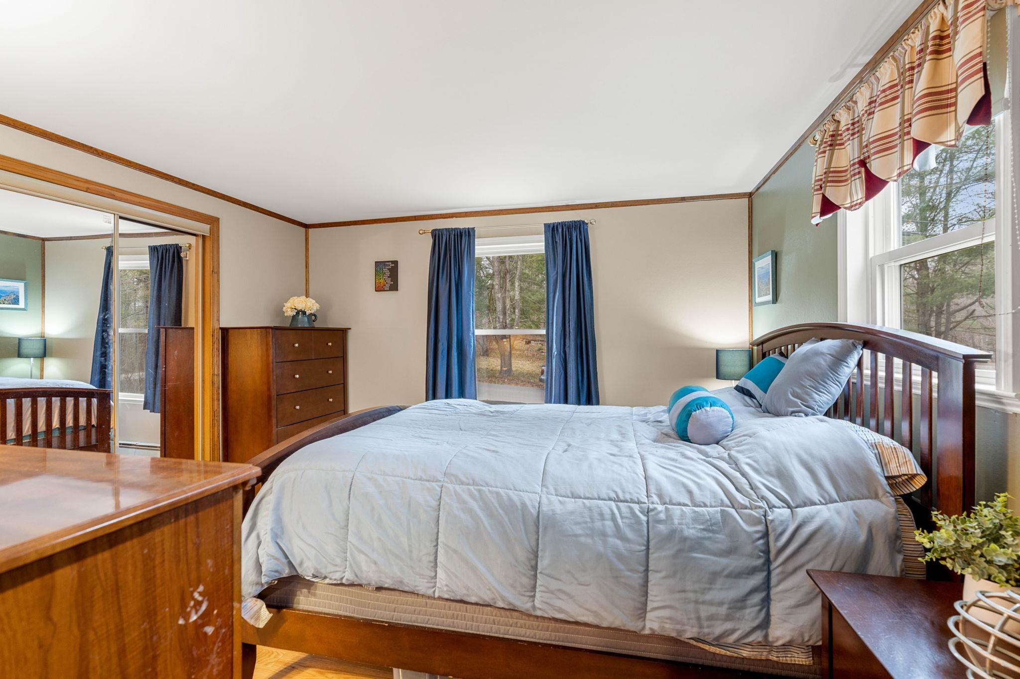 2 Wilkele Road Sandown, NH 03873 - Photo 15 of 40