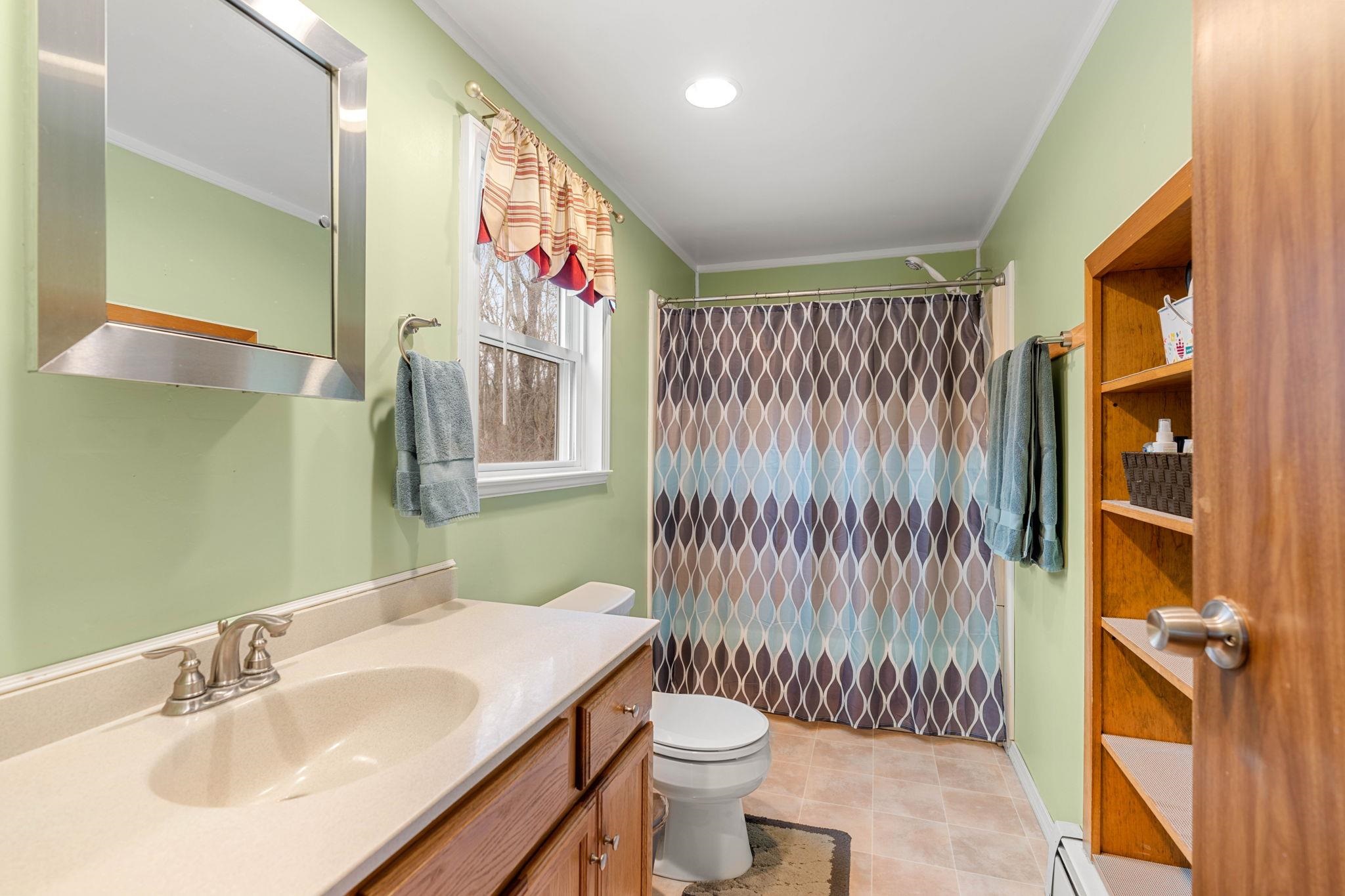 2 Wilkele Road Sandown, NH 03873 - Photo 17 of 40