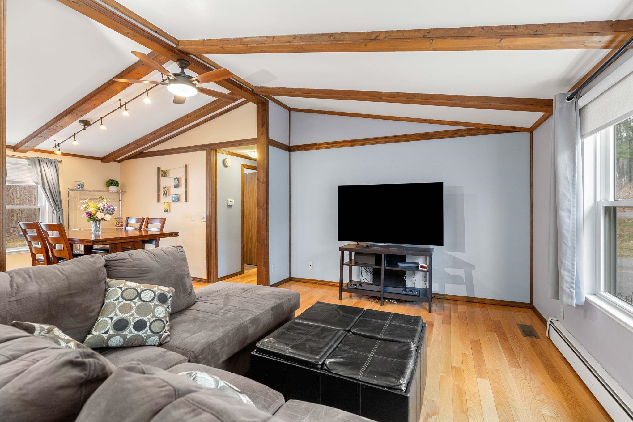 2 Wilkele Road Sandown, NH 03873 - Photo 6 of 40