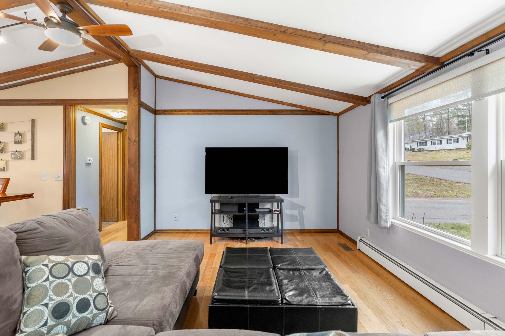 2 Wilkele Road Sandown, NH 03873 - Photo 7 of 40