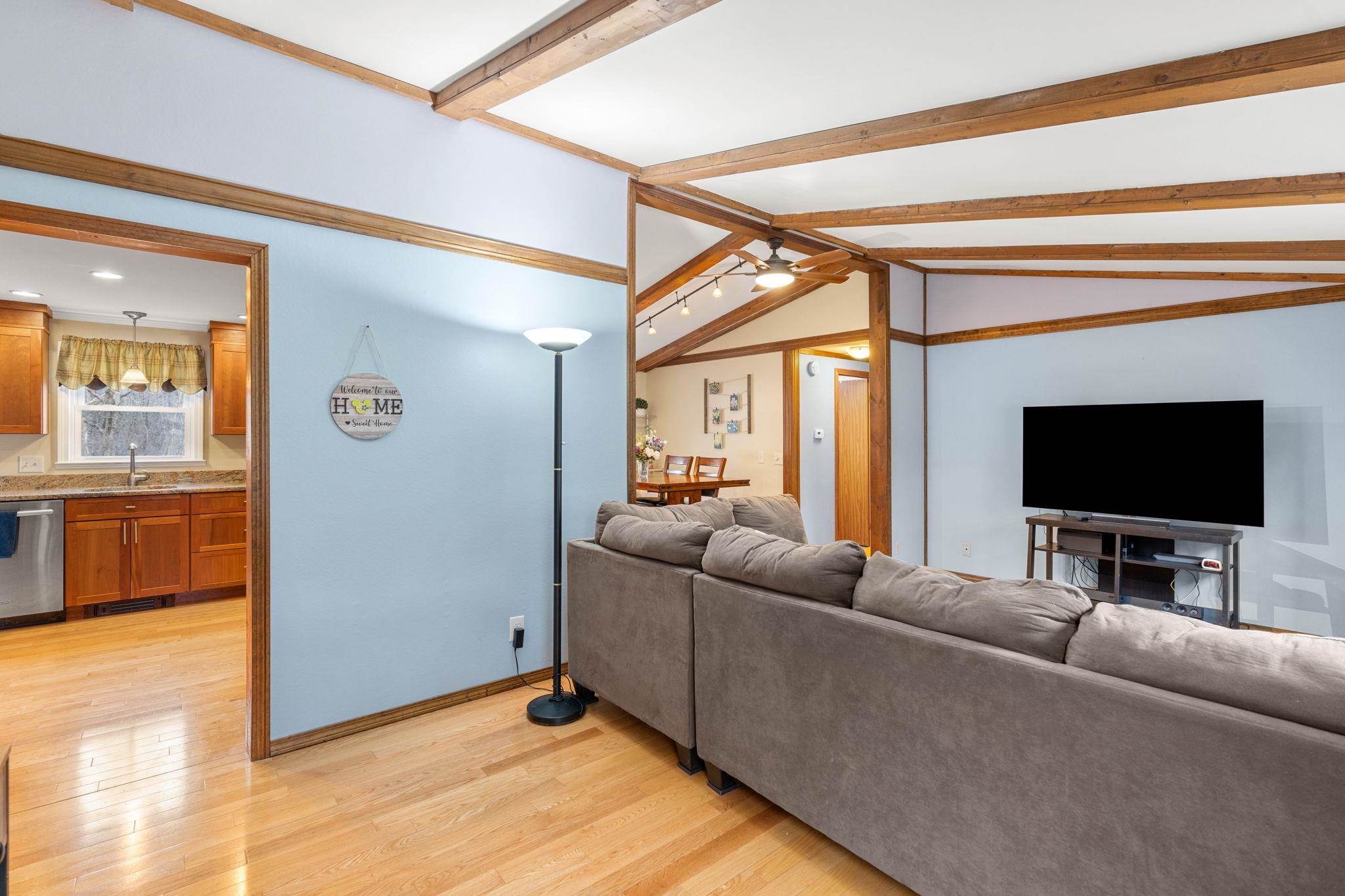 2 Wilkele Road Sandown, NH 03873 - Photo 10 of 40