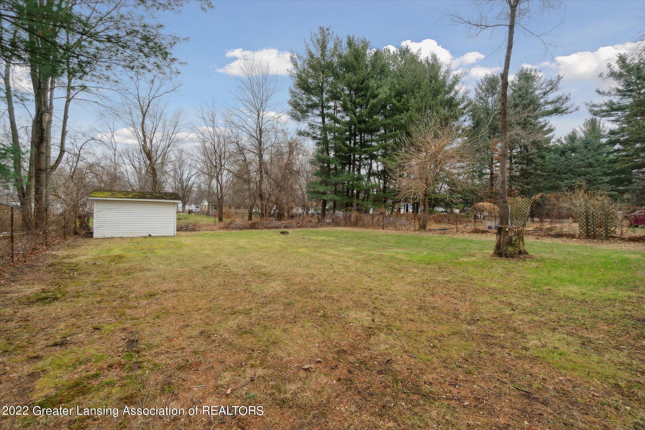 6314 Hilliard Road Lansing, MI 48911 - Photo 38 of 40 39-6314-Hilliard-Rd-Lansing-MI-48911-Win