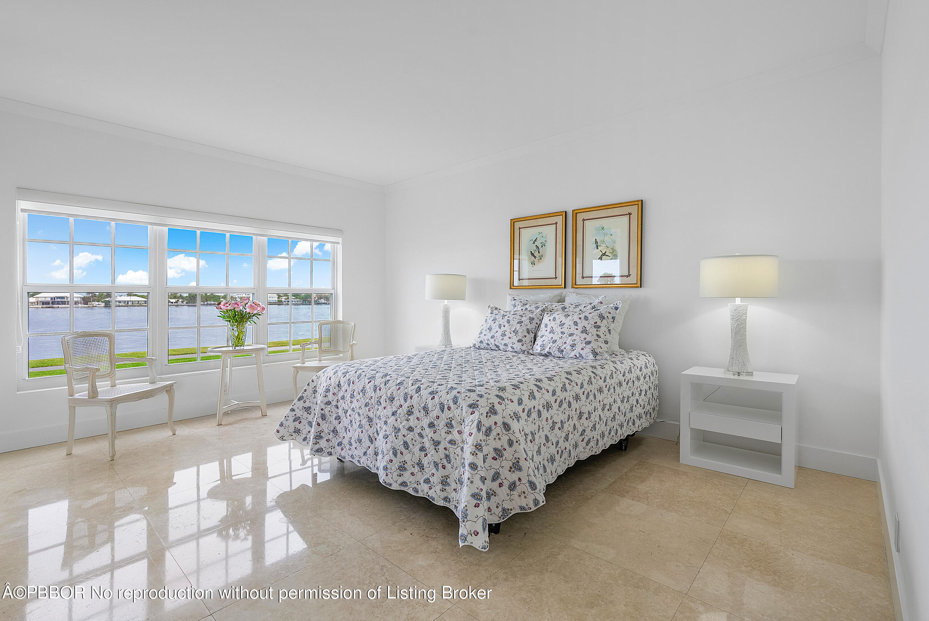 2180 Ibis Isle Road, Unit 5 Palm Beach, FL 33480 - Photo 16 of 39 a room with a bed and a view of kitchen