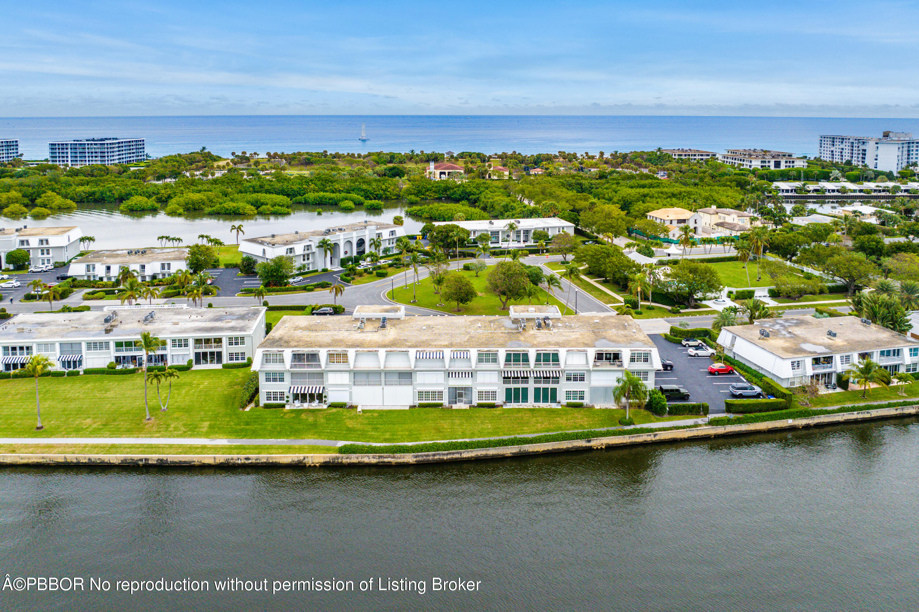 2180 Ibis Isle Road, Unit 5 Palm Beach, FL 33480 - Photo 25 of 39 a view of a city with lake view