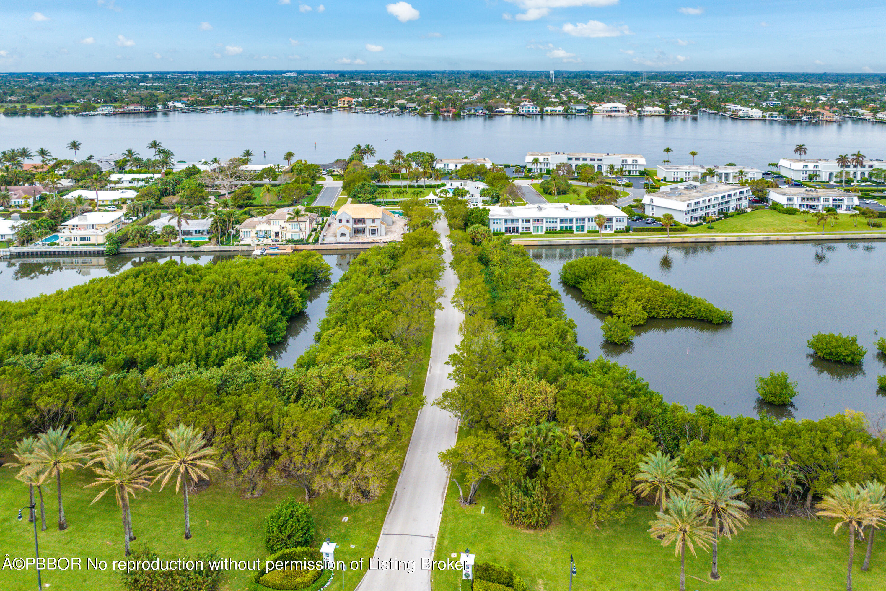 2180 Ibis Isle Road, Unit 5 Palm Beach, FL 33480 - Photo 33 of 39 a view of a lake with a city