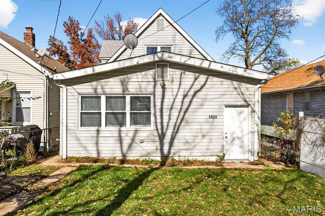 $234,900 | 5834 Victoria Avenue, St. Louis, MO 63110