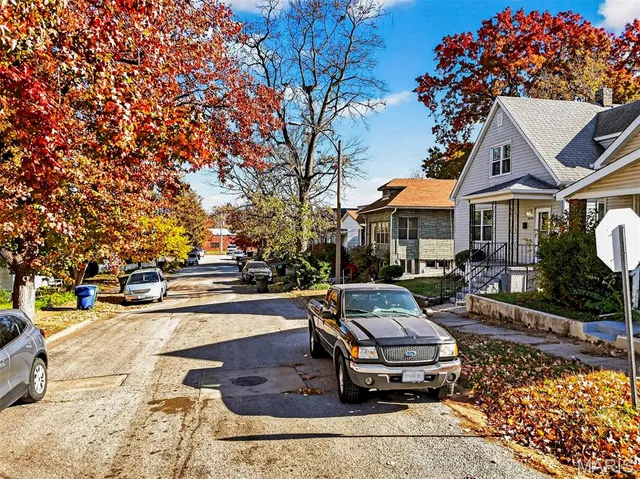 $234,900 | 5834 Victoria Avenue, St. Louis, MO 63110