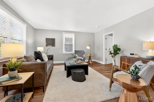 $234,900 | 5834 Victoria Avenue, St. Louis, MO 63110