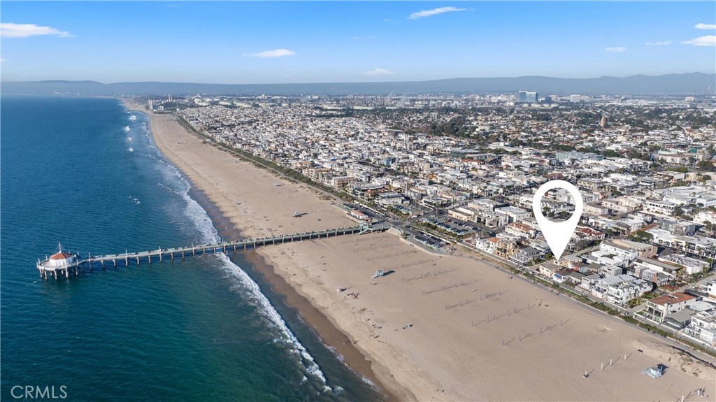 920 The Strand Manhattan Beach, CA 90266 - Photo 17 of 72 Aerial View of the Property
