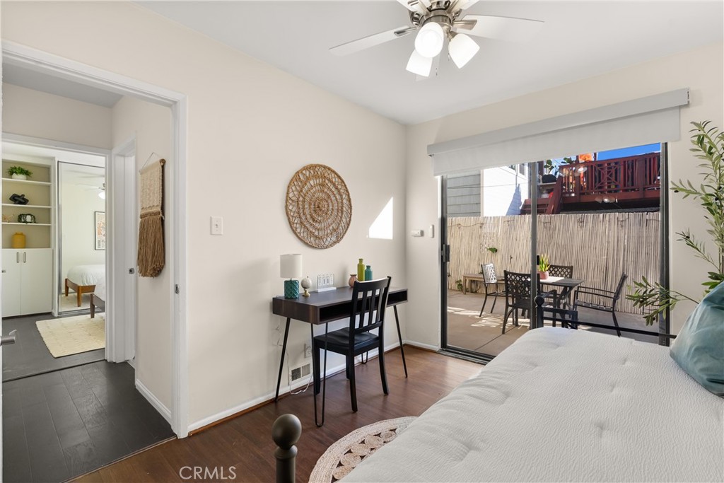 920 The Strand Manhattan Beach, CA 90266 - Photo 49 of 72 Unit B (2 Bed/2 Bath Unit) - Bedroom 2