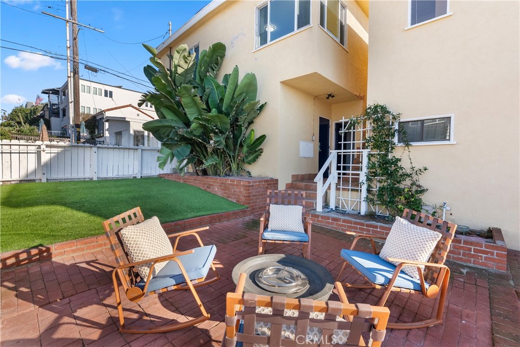 920 The Strand Manhattan Beach, CA 90266 - Photo 66 of 72 Unit A (2 Bed/1 Bath Unit) - Patio
