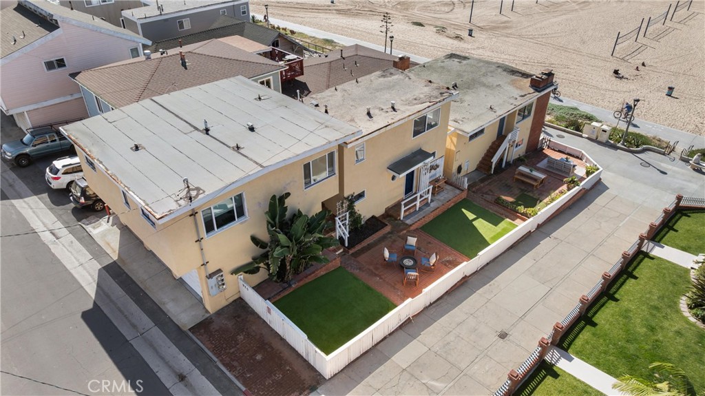 920 The Strand Manhattan Beach, CA 90266 - Photo 71 of 72 Exterior View of the Property