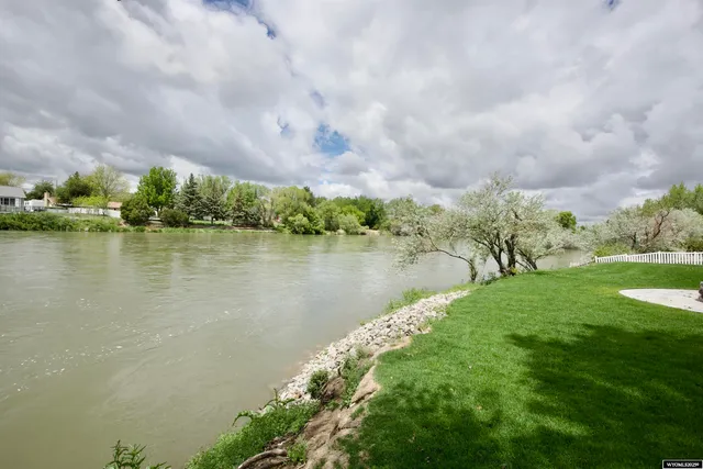 $1,100,000 | 310 Aster Street, Casper, WY 82604