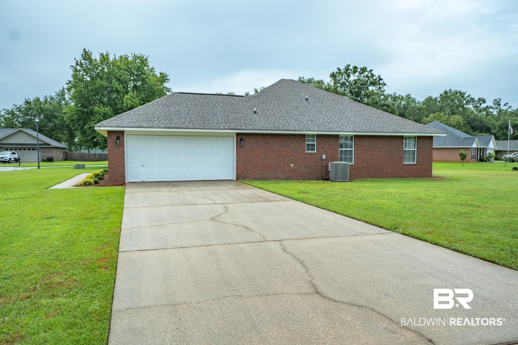 109 Monteith Circle Foley, AL 36535 - Photo 3 of 35