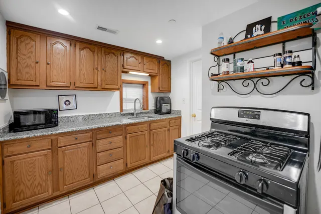 $508,000 | 8845 West 75th Street, Justice, IL 60458