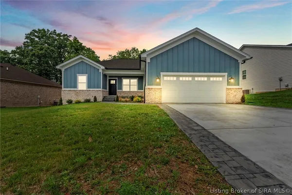 $364,900 | 422 Pine Dr Circle, Henryville, IN 47126