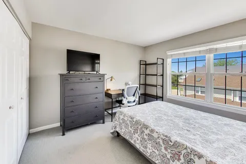 $550,000 | 1195 Georgetown Way, Vernon Hills, IL 60061
