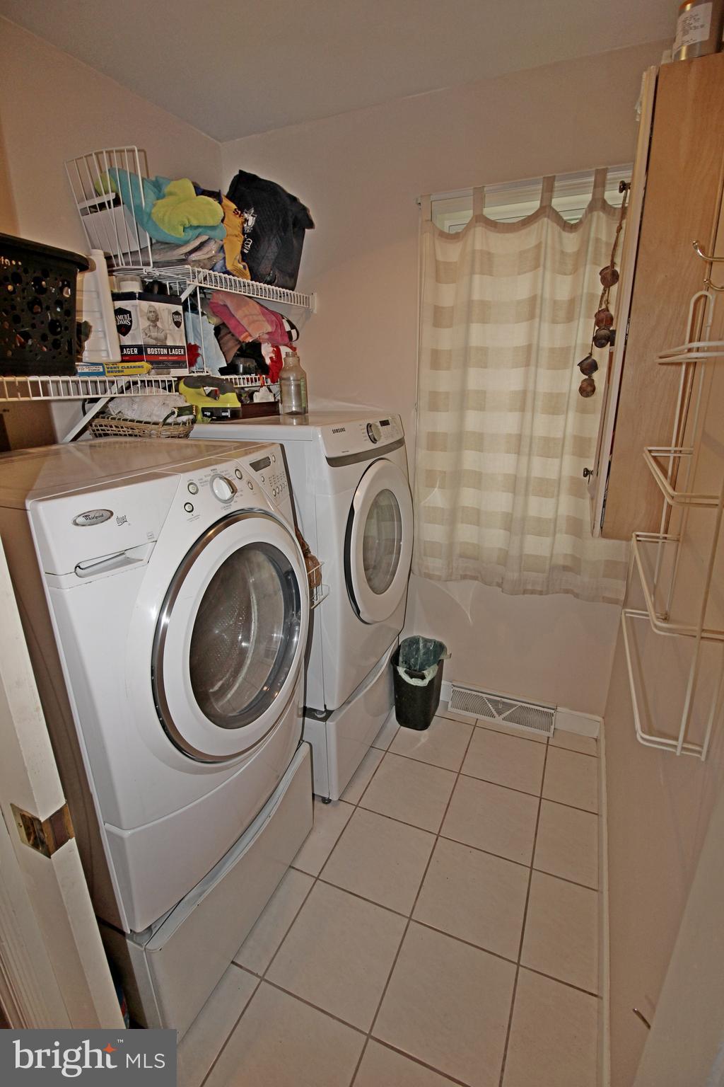 709 Oxford Road Lancaster, PA 17601 - Photo 12 of 63