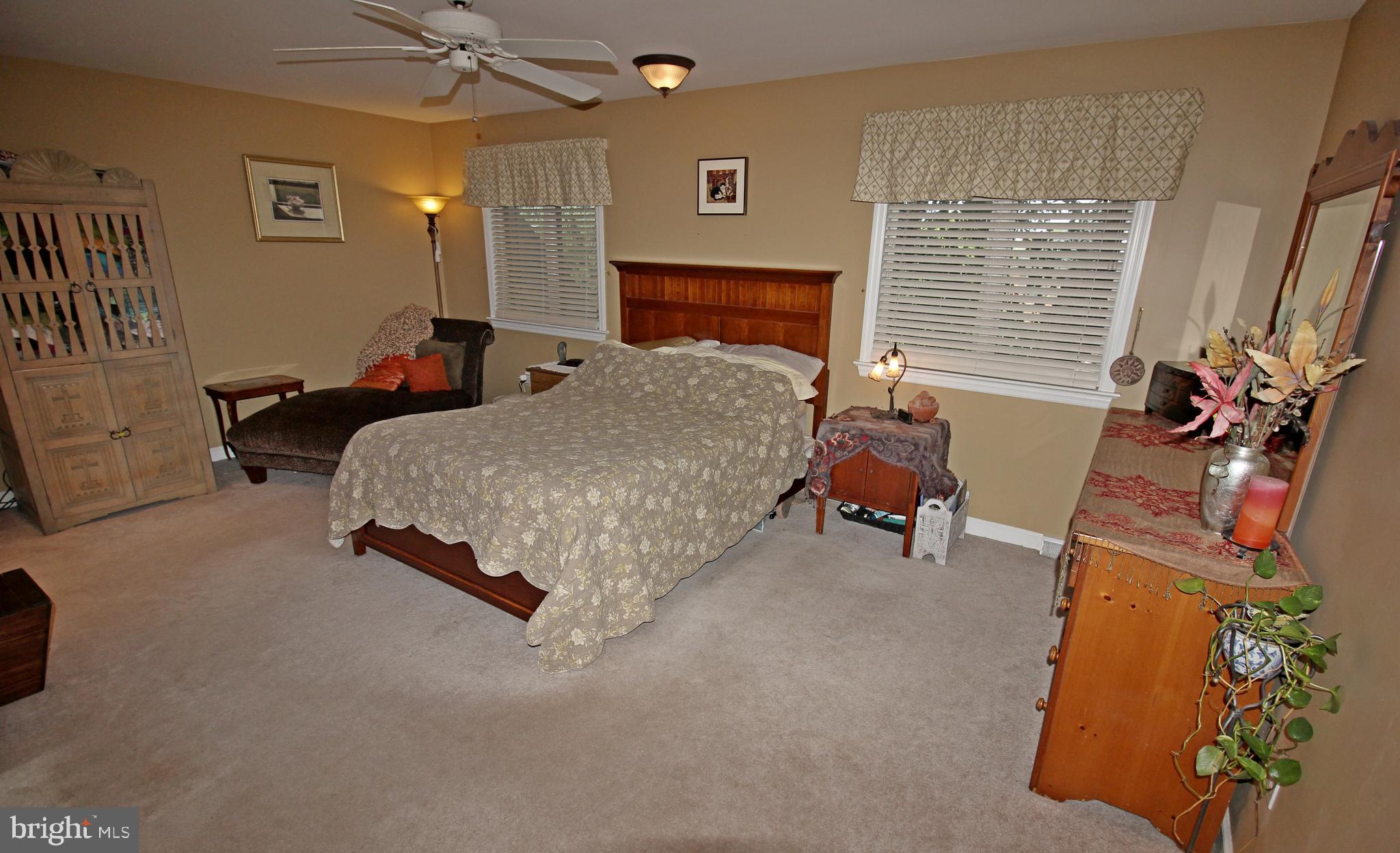 709 Oxford Road Lancaster, PA 17601 - Photo 14 of 63