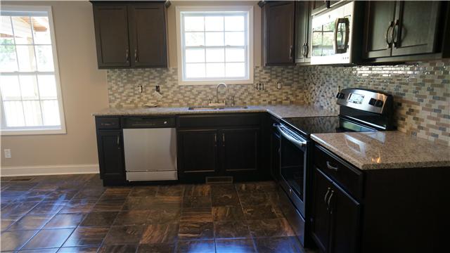 95 Pine Ridge Clarksville, TN 37040 - Photo 6 of 19 Gallery Image 6