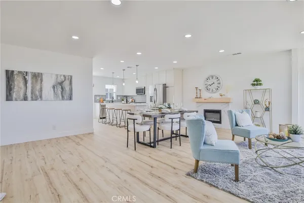 $2,189,900 | 206 VÃa Colusa, Redondo Beach, CA 90277