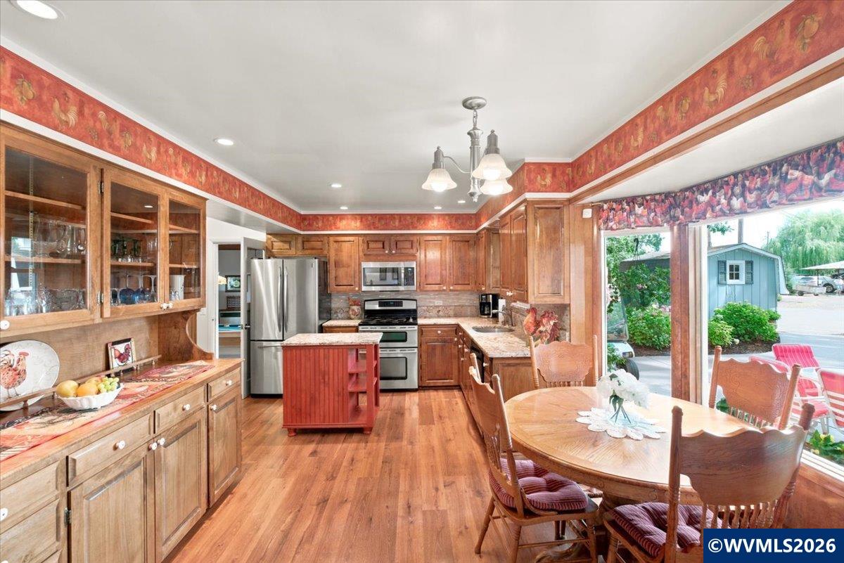 34361 Riverside Drive Albany, OR 97321 - Photo 9 of 50