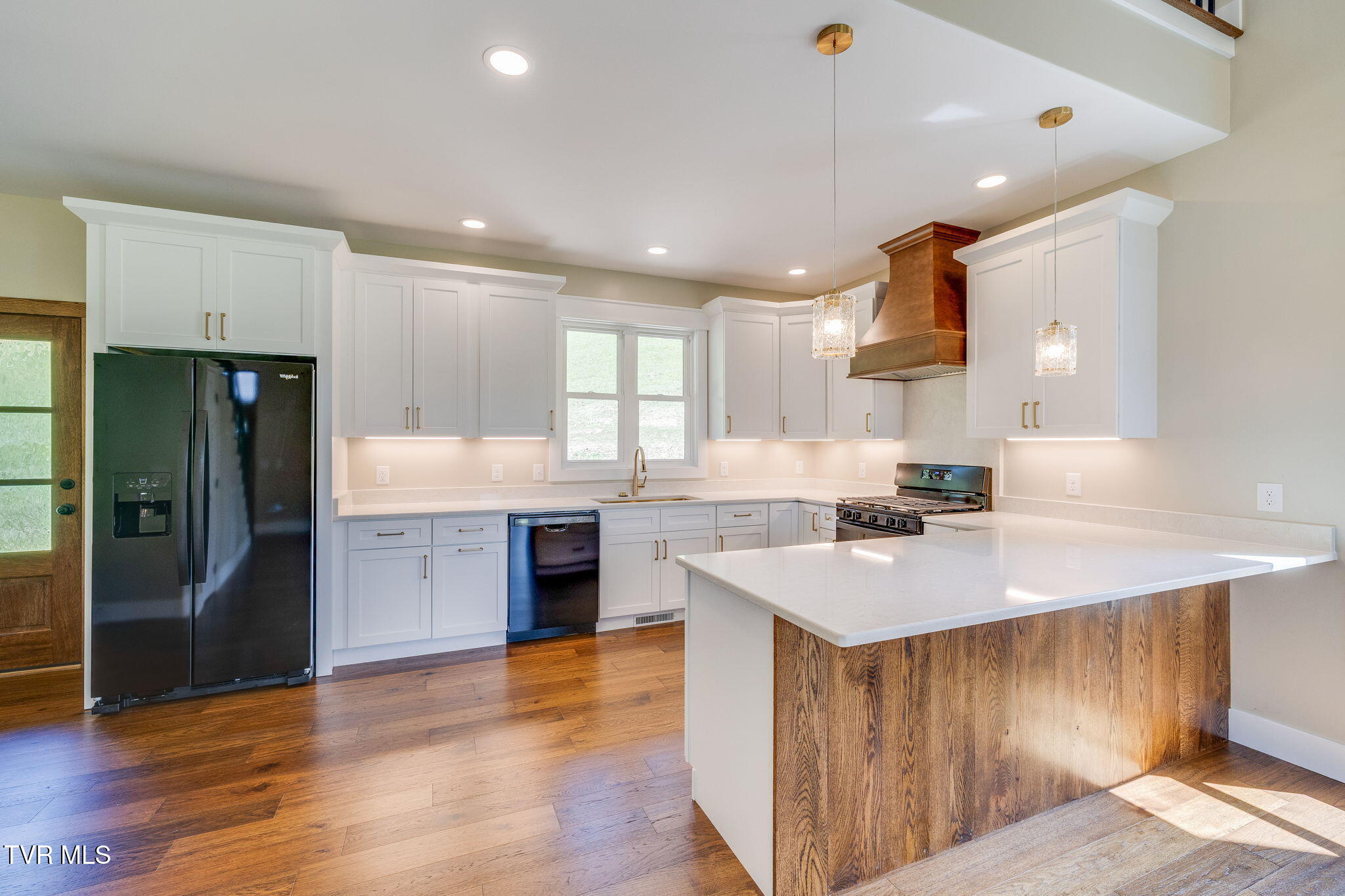 1627 Powder Branch Road Johnson City, TN 37601 - Photo 11 of 54 007