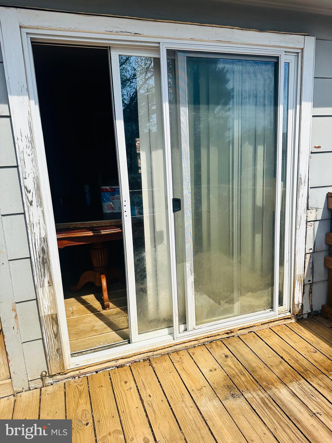 9927 Portsmouth Road Manassas, VA 20109 - Photo 4 of 32