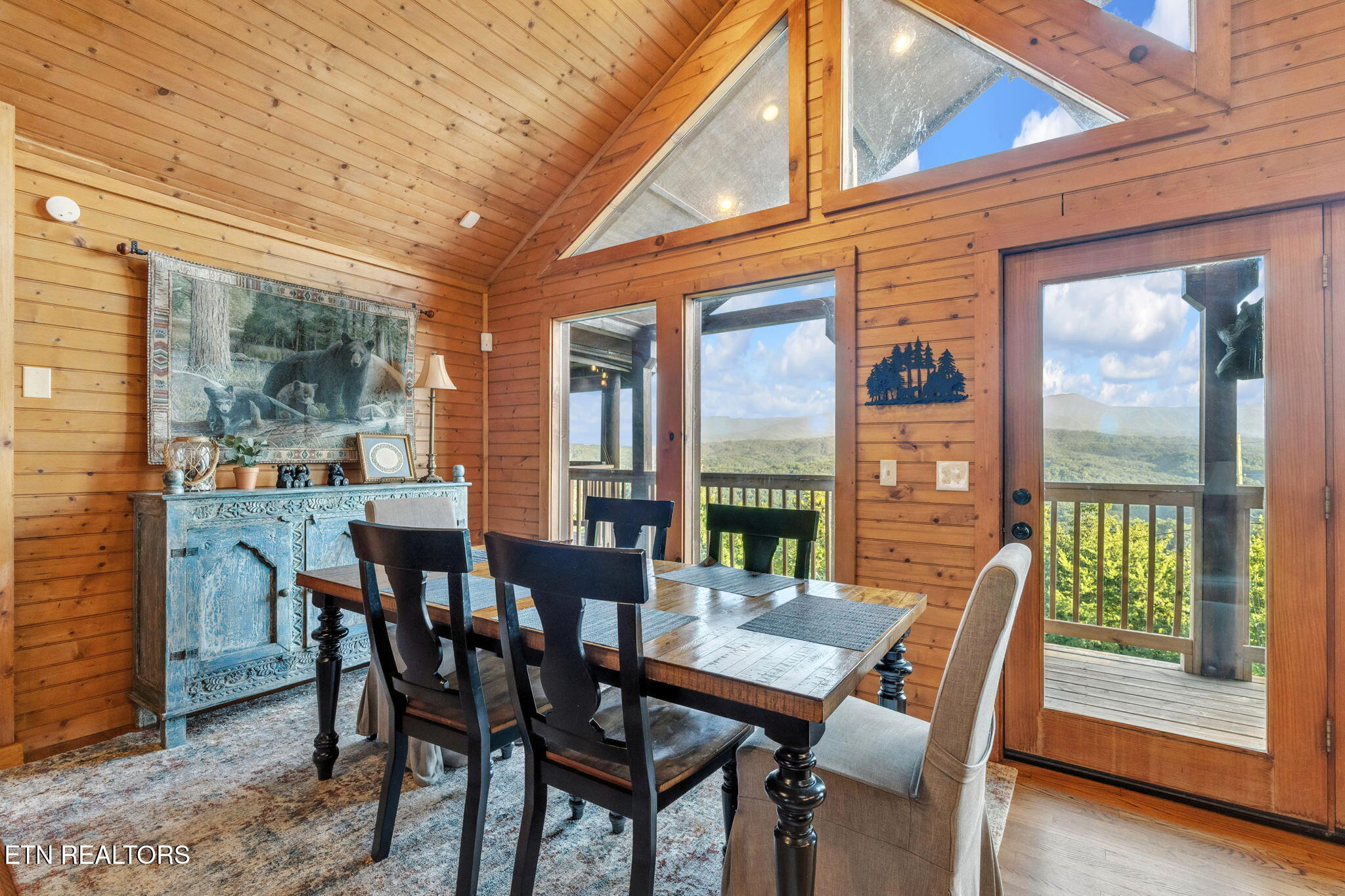 1928 Timber Ridge Way Sevierville, TN 37876 - Photo 16 of 34 27-web-or-mls-JH 20250814-022