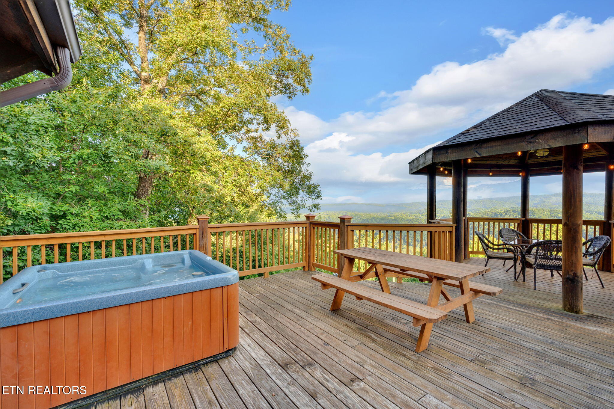 1928 Timber Ridge Way Sevierville, TN 37876 - Photo 29 of 34 47-web-or-mls-JH 20250814-010