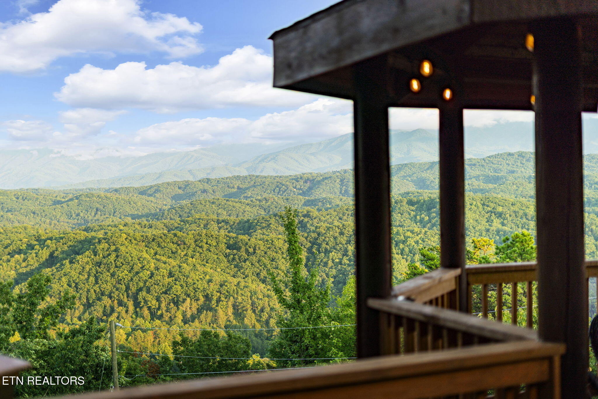 1928 Timber Ridge Way Sevierville, TN 37876 - Photo 8 of 34 79-web-or-mls-JH 20250814-191
