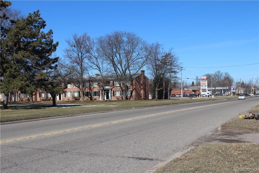 6086 Evergreen Road Detroit, MI 48228 - Photo 3 of 16 IMG_0767.JPG