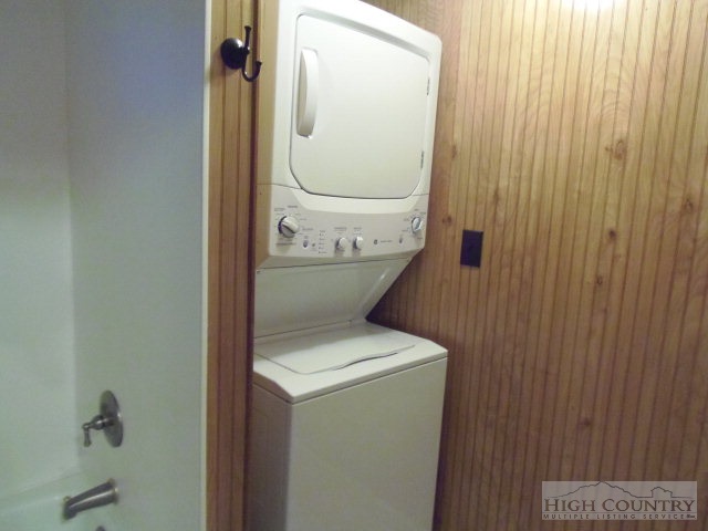 356 Paris Road Boone, NC 28607 - Photo 10 of 11 Gallery Image 10